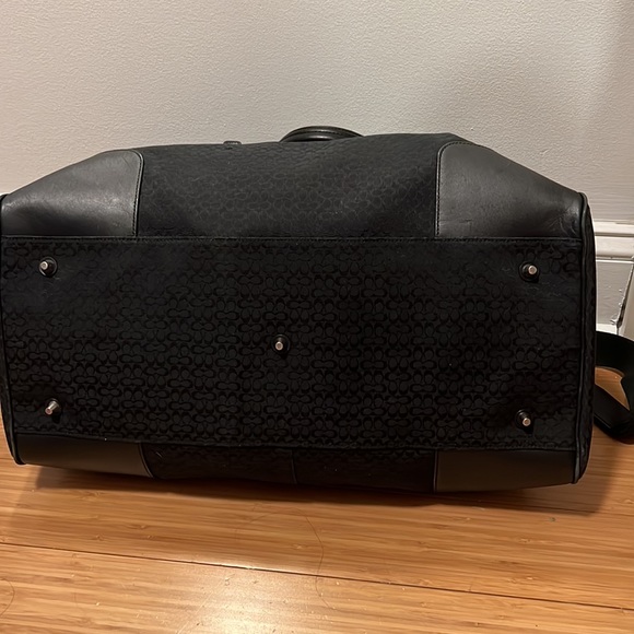 Coach duffle bag - Picture 2 of 6